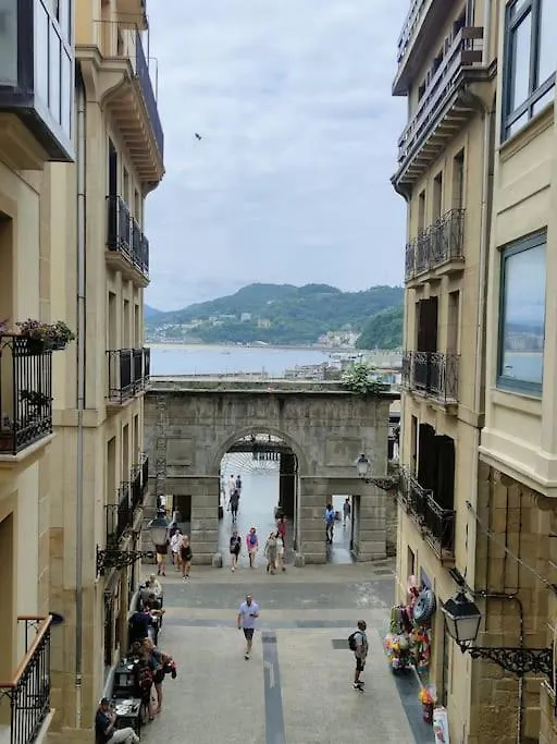 Port Relax With Ac License Ess03356 Apartment San Sebastian