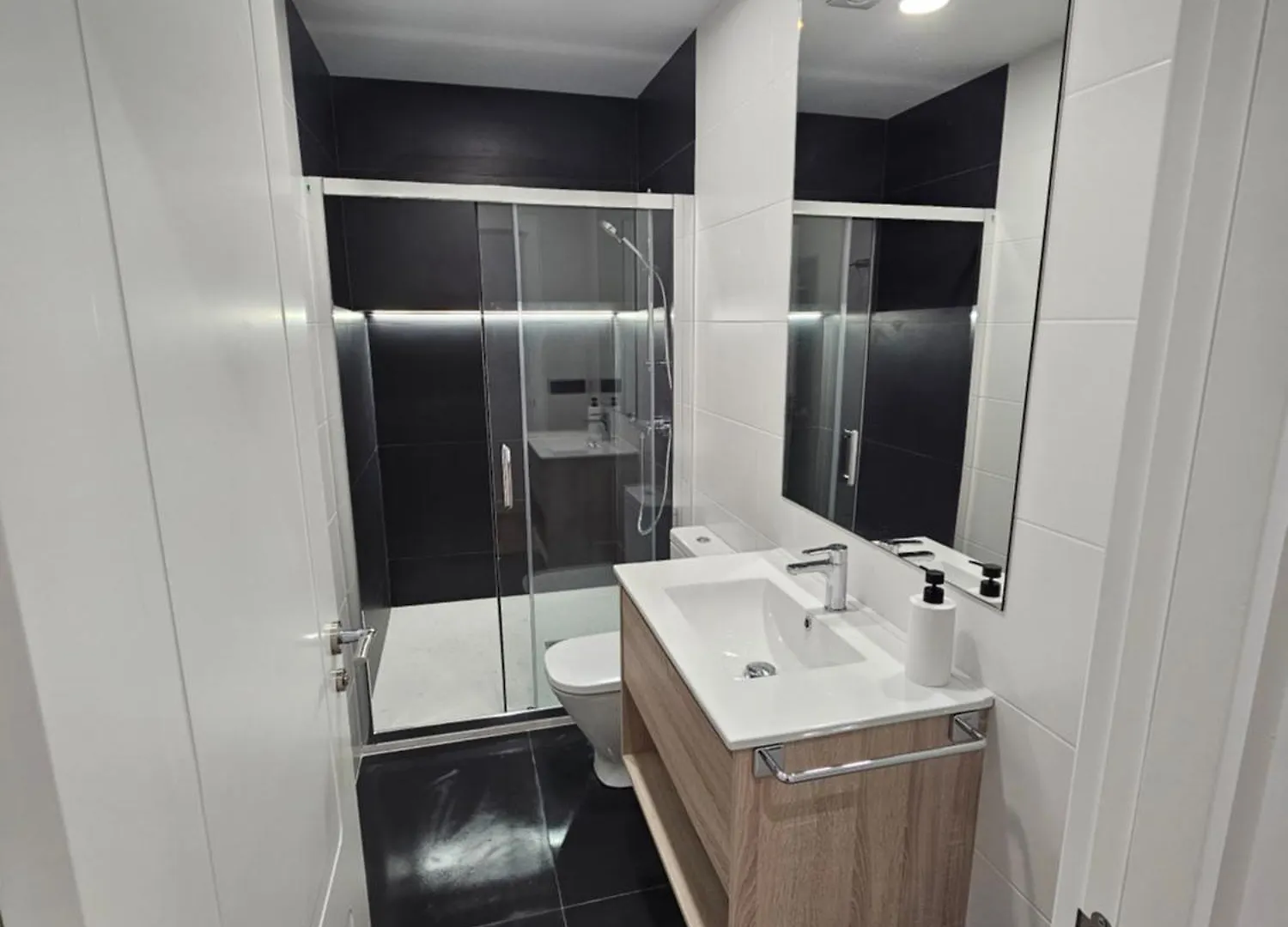 Appartement Port Relax With Ac License Ess03356 à Saint-Sébastien 0*,